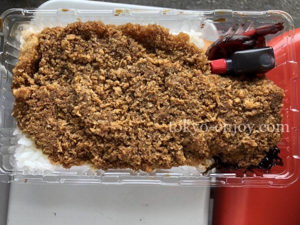 万葉軒 とんかつ弁当
